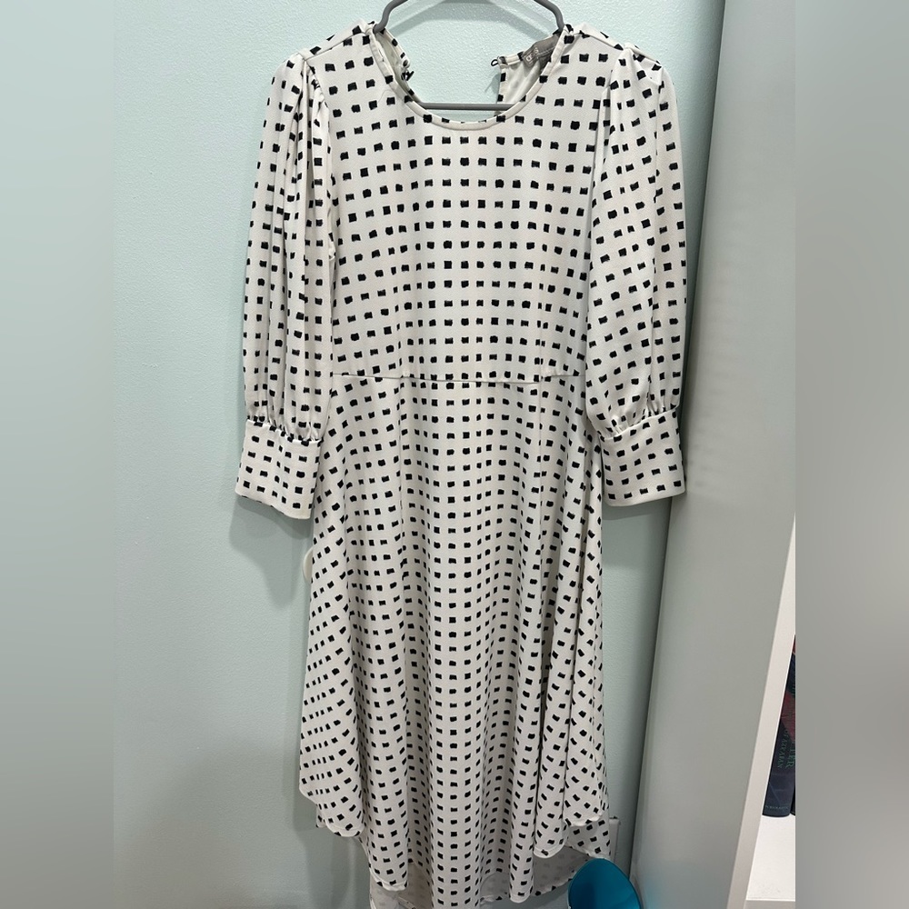 ASOS DESIGN printed midi tea dress with asymmetric skirt and woven buckle - Picture 4 of 7